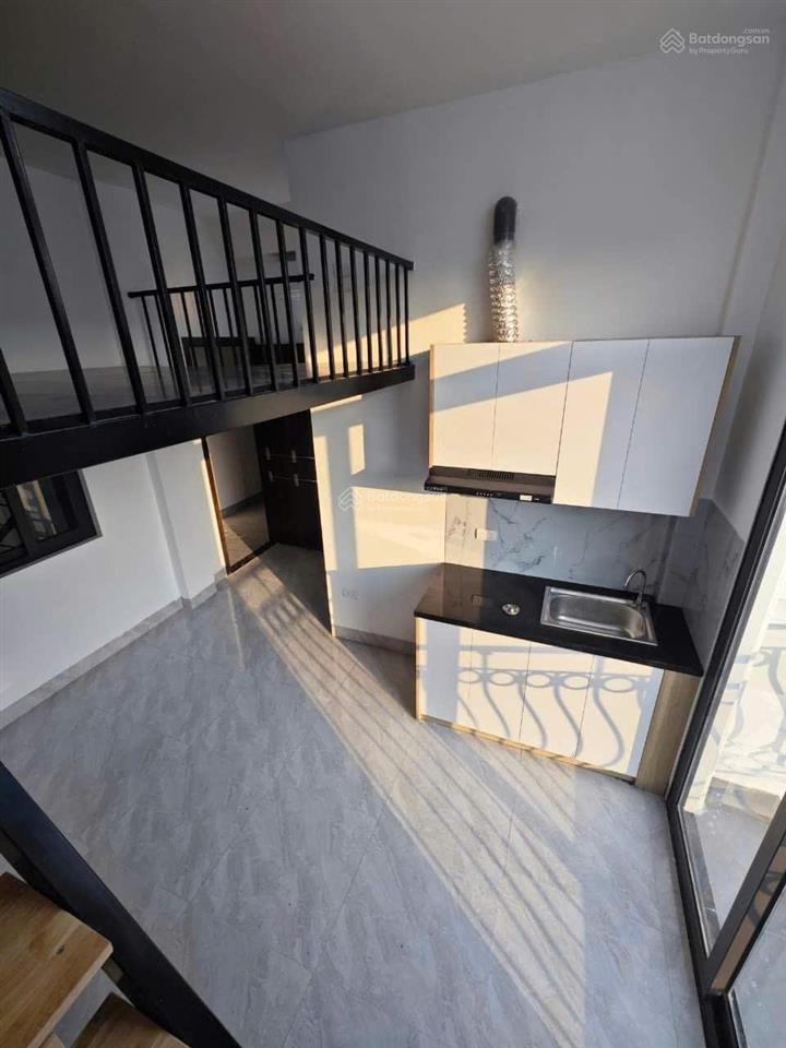 Cho thuê phòng gác xép 30m², ban công thoáng sáng full đồ 3,5tr