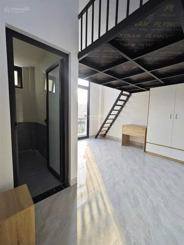 Cho thuê phòng gác xép 30m², ban công thoáng sáng full đồ 3,5tr