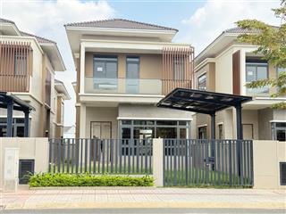 Biệt thự đơn lập 250m2  nằm trong khu đô thị chuẩn singapore  cách tpm chỉ 10 phút