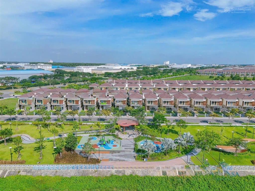 Bán nhà tại sun casa central, 2,9 tỷ, 100m2, giá cực chất uy tín
