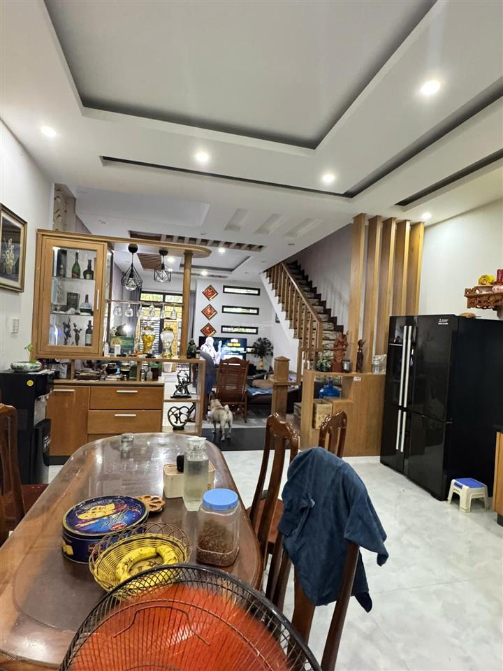 Chính chủ bán nhà đẹp phước long a  95m2, ngang 5m  3pn master khép kín sổ hồng