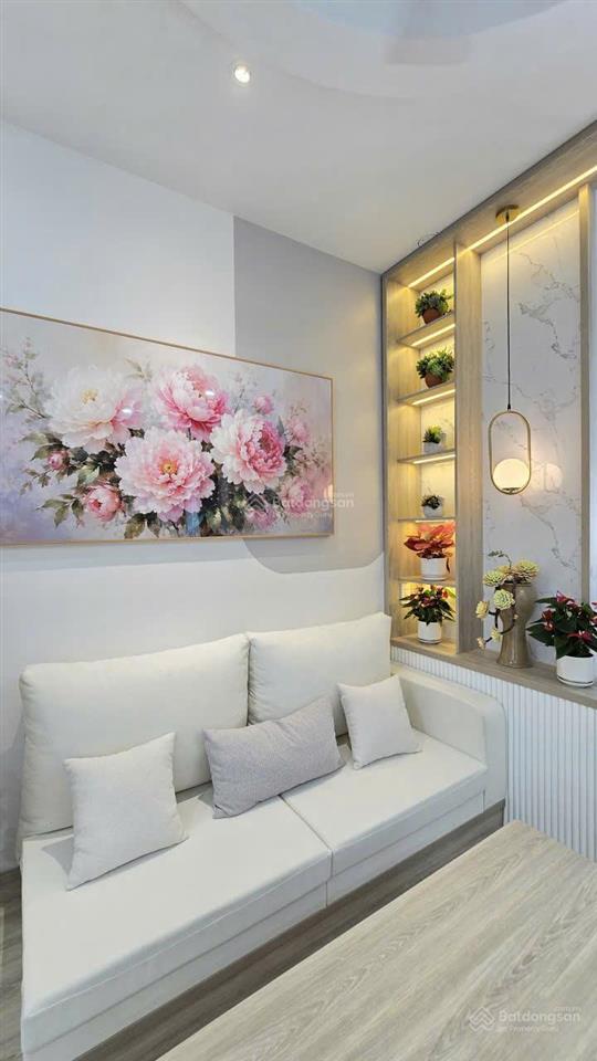 Bán nhà mặt phố 4 tầng nha trang thiết kế hiện đại có thang máy hướng tây nam 14.6 tỷ thương lượng.