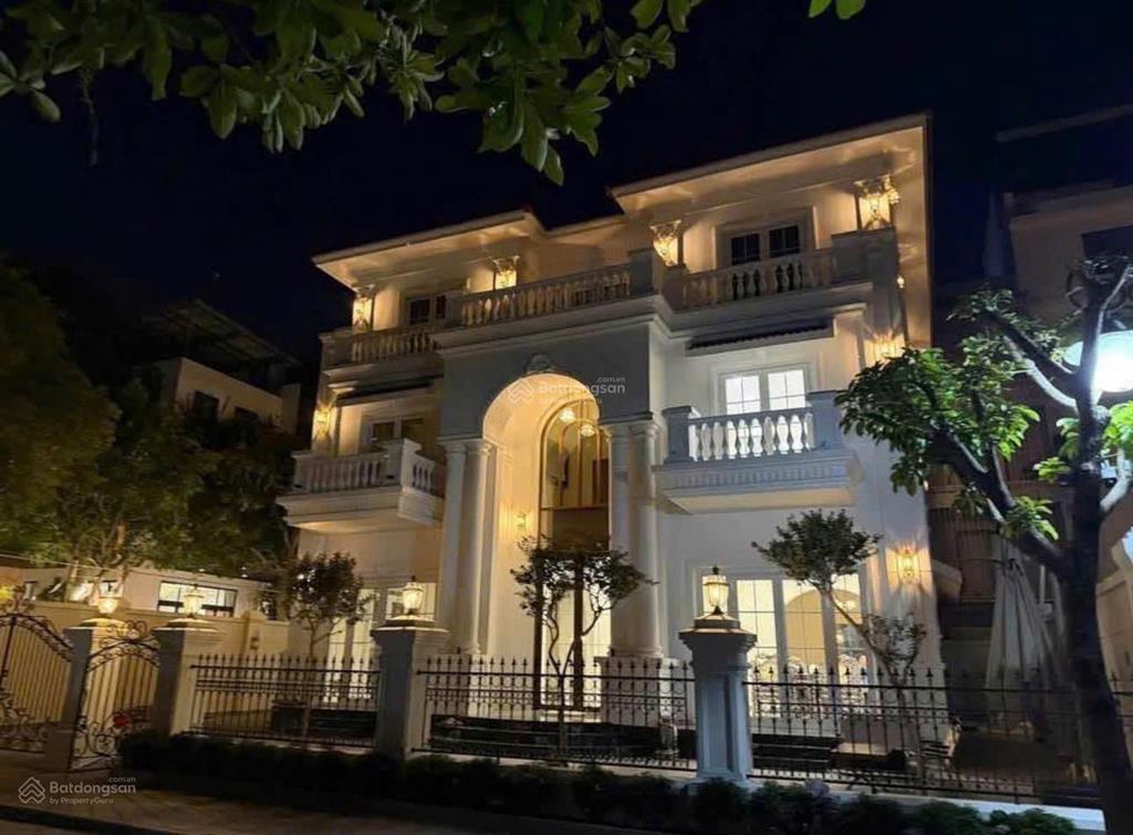 Biệt thự biệt lập khu vip nha trang bảo vệ 24/24 đang cho thuê 75 triệu/tháng!