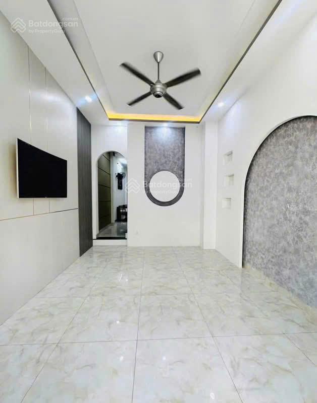Khai thác dòng tiền tốt nhà mặt tiền 64m2 lam sơn tt nha trang thích hợp mở văn phòng cửa hàng 9 tỷ