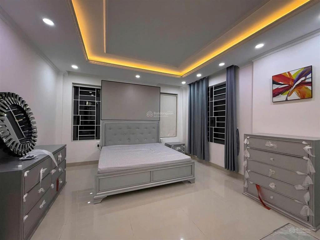 Sở hữu biệt thự sân vườn kđt phước long a240m2 hướng nam mát mẻ, đối diện công viên đẹp.