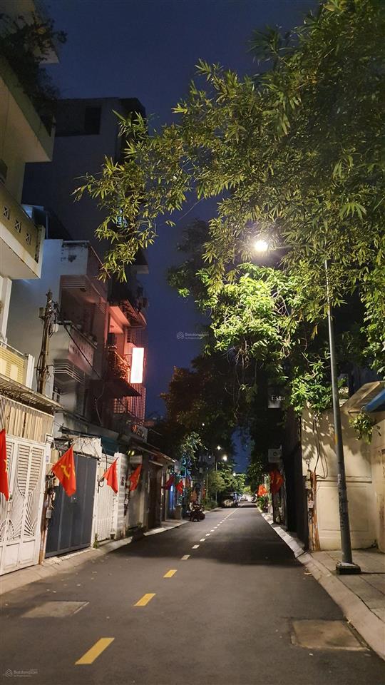 Vip tân định, nhà 3 tầng, dt 114 m2, ngang khủng 8 m, xe hơi thông, giá tốt.