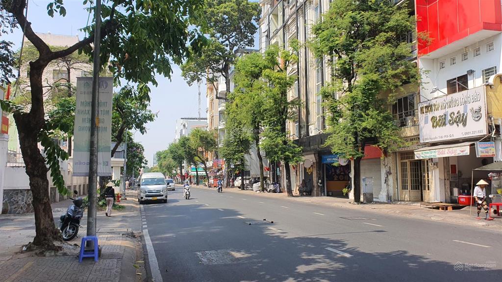 Vip nguyễn trãi, nhà 4 tầng, 2 mặt tiền, dt 146m2, giá tốt