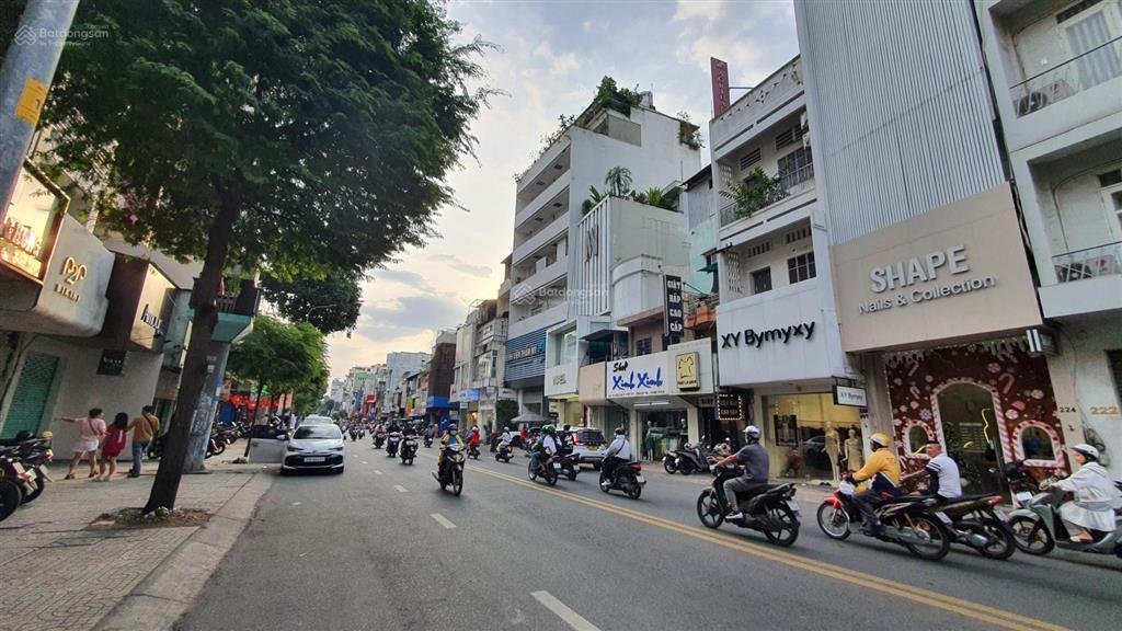 Siêu vip q.3. nhà mặt tiền võ văn tần, đường 2 chiều, giá tốt.