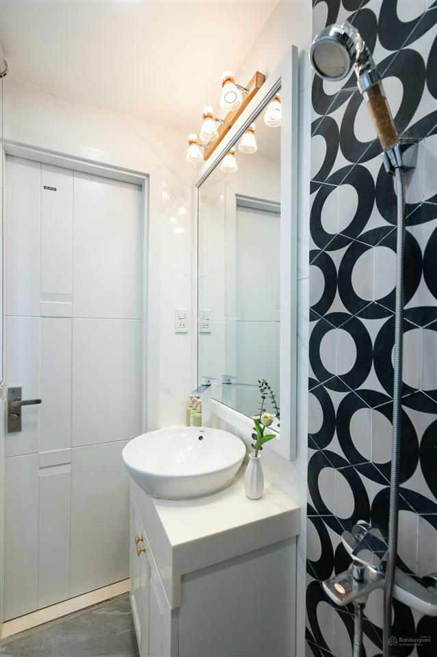 Nhà đẹp 4 tầng, hxh nguyễn thị minh khai, cho thuê air bnb 100tr/tháng