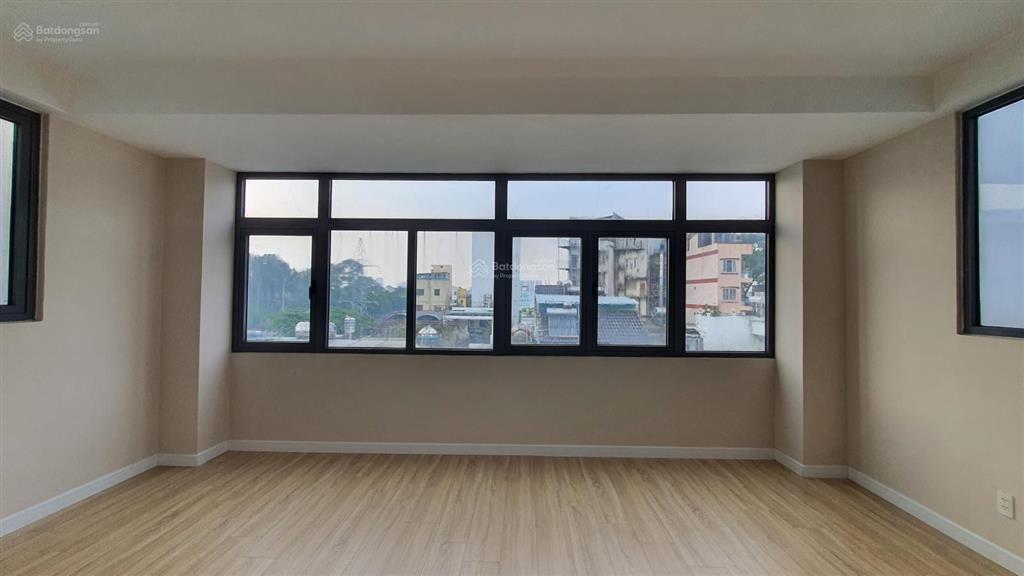 Vip trung tâm, nhà đẹp 6 tầng, thang máy, dt 90 m2 (6 x 15), dòng tiền mạnh, giá tốt