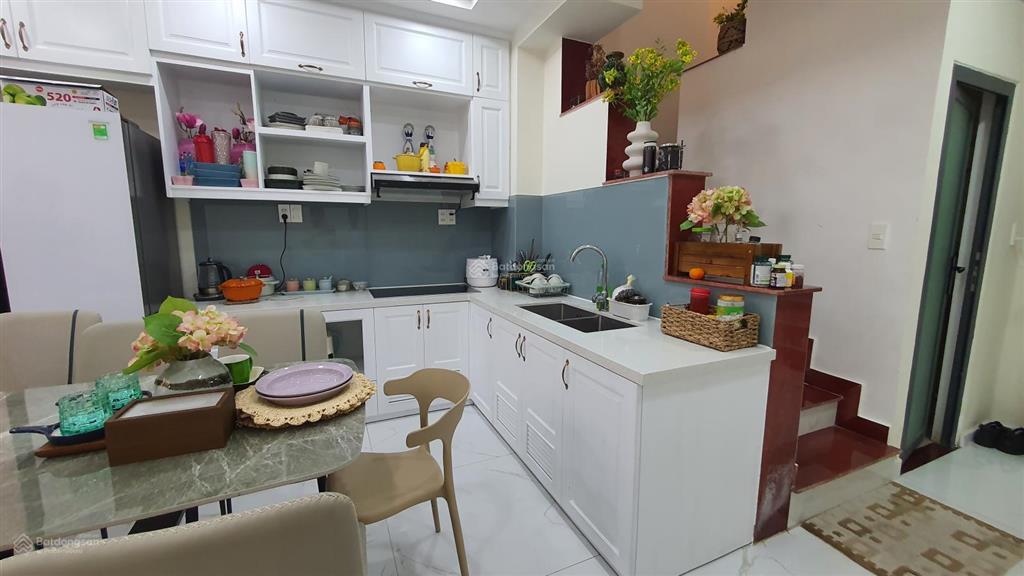 Nhà 5 tầng, cực đẹp, xe bán tải đỗ cửa, tặng nội thất vip, giá siêu tốt