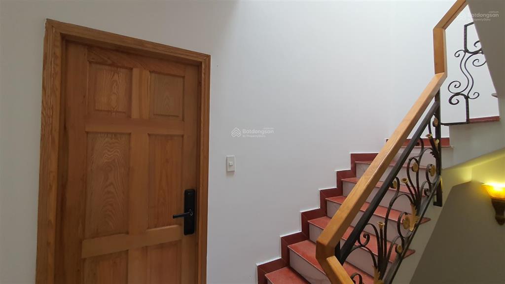 Nhà 5 tầng, cực đẹp, xe bán tải đỗ cửa, tặng nội thất vip, giá siêu tốt