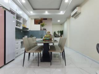 Nhà 5 tầng, cực đẹp, xe bán tải đỗ cửa, tặng nội thất vip, giá siêu tốt