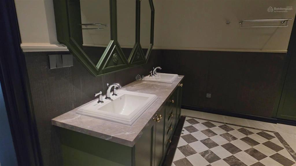 Biệt thự pháp cổ, dt 366 m2, thiết kế cao cấp, giá tốt sài gòn