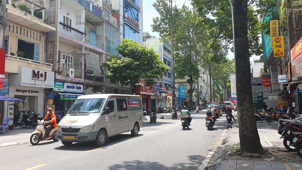 Nhà 2 tầng, mặt tiền kinh doanh, dt 148 m2, ngang bề thế, dòng tiền khủng