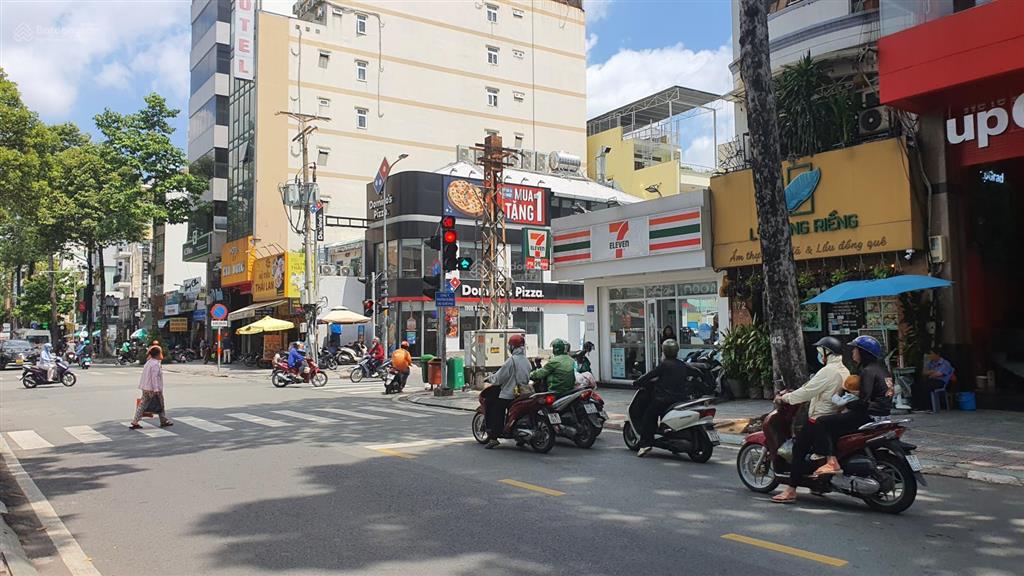 Nhà 2 tầng, mặt tiền kinh doanh, dt 148 m2, ngang bề thế, dòng tiền khủng