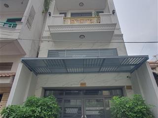 Nhà 4 tầng, dt 68 m2 (4 x 17), hẻm thông, giá tốt