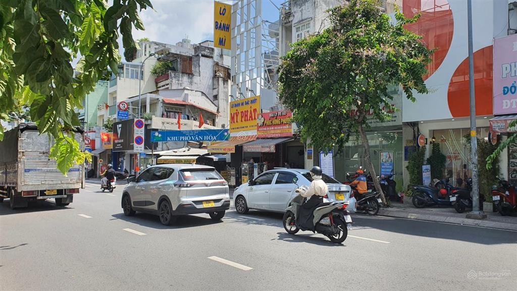Mặt tiền q. 1, nhà 4 tầng, thang máy, dòng tiền 1 tỷ/năm, giá cực tốt
