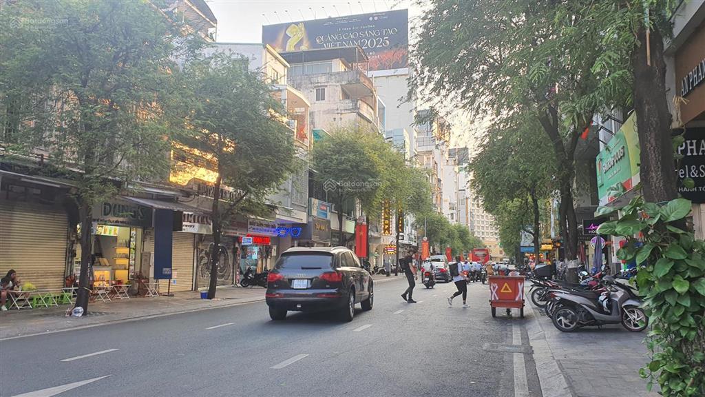 Lô đất cực hiếm đường lê thánh tôn, p. bến thành giá tốt