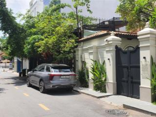 Hiếm q.1. nhà 3 tầng, dt 114 m2, ngang 7.8 m, giá tốt