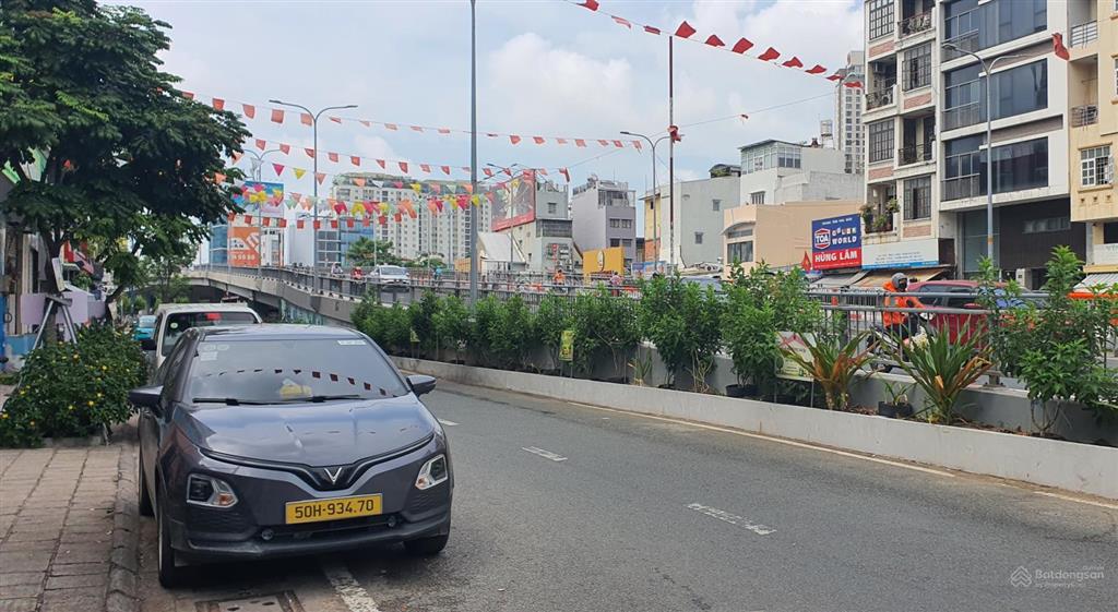 Tòa nhà vp p. bến thành, 7 tầng, có hầm, dt 75 m2, ngang 4,6 m, giá cực tốt
