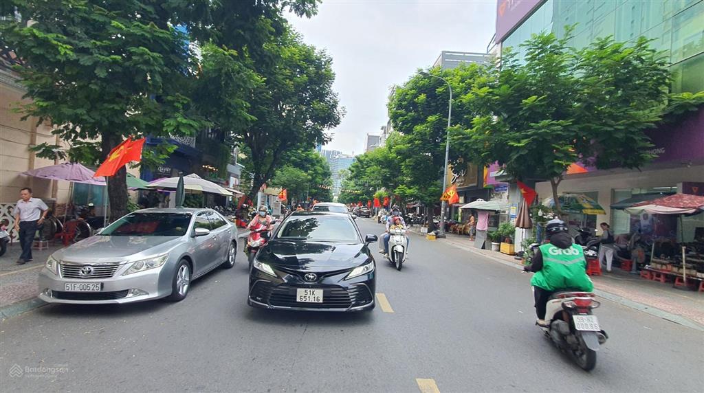 Tòa nhà vp p. bến thành, 7 tầng, có hầm, dt 75 m2, ngang 4,6 m, giá cực tốt