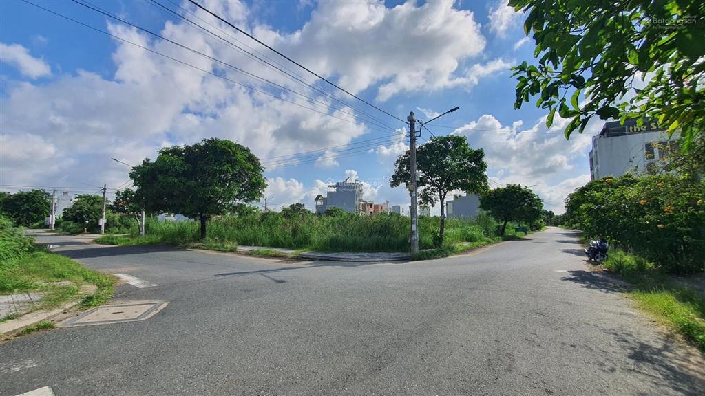 Bán gấp, lô đất dt 58 m2, dự án đảo kim cương, q.9, đã có sổ, giá tham khảo tốt trong khu vực