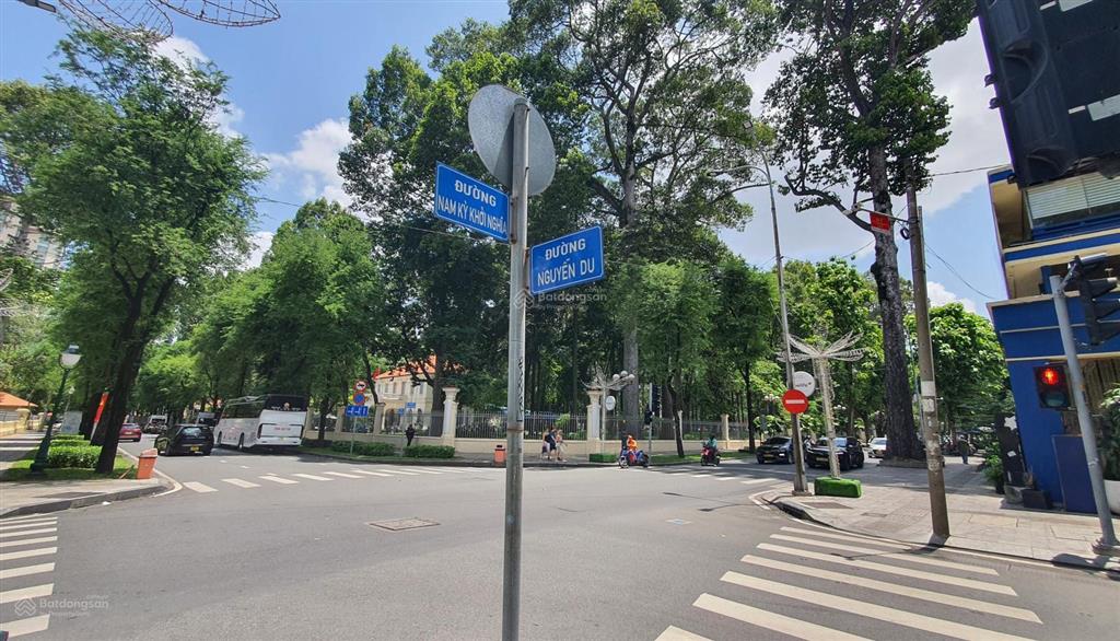 Siêu vị trí, tòa nhà mặt tiền nguyễn du, 5 tầng, có hầm, sát bên dinh độc lập, dòng tiền mạnh