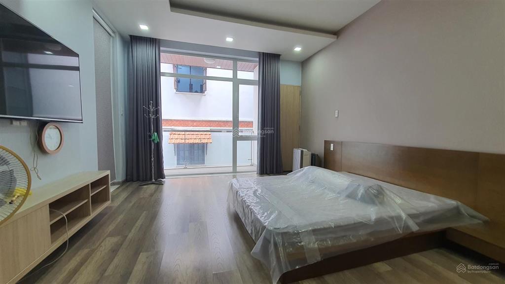 Villa vip q. 5, đường trần hưng đạo, dt 173 m2, ngang 8 m, gara 3 xe ôtô, giá tốt