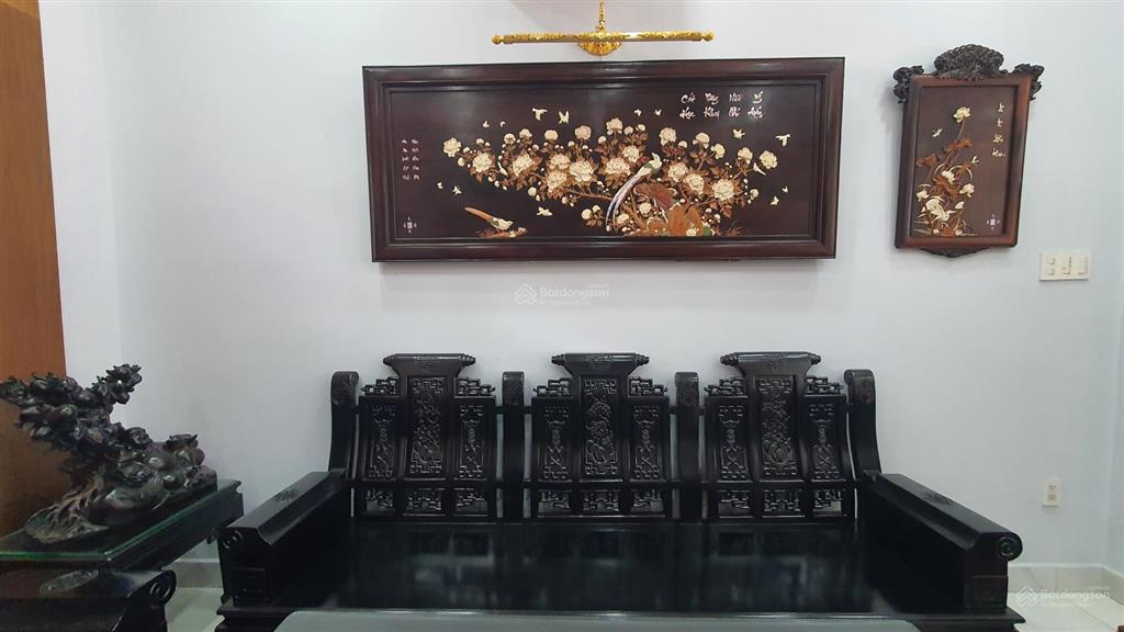 Villa vip q. 5, đường trần hưng đạo, dt 173 m2, ngang 8 m, gara 3 xe ôtô, giá tốt