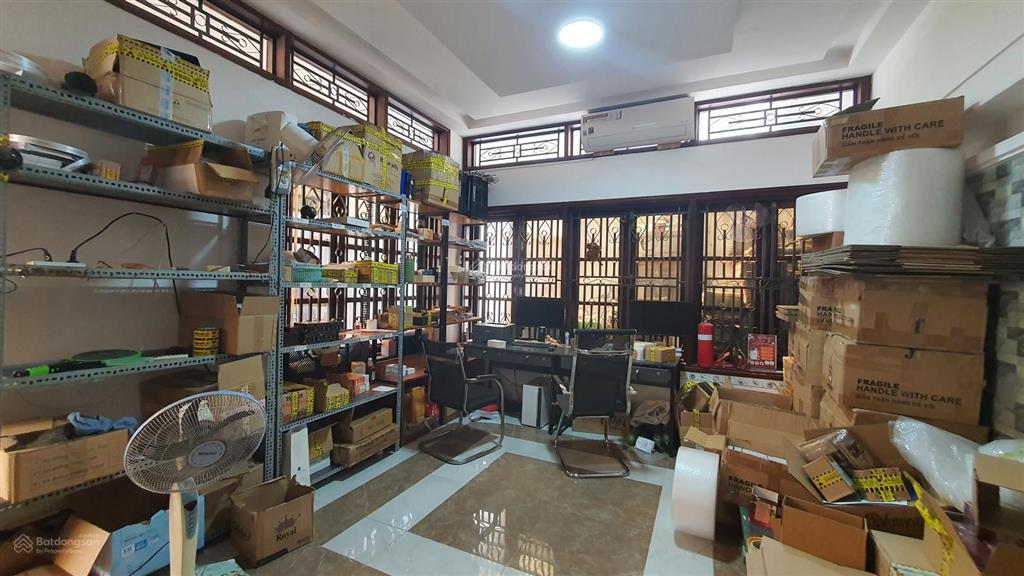 Hiếm q.9. biệt thự phước long, dt 351 m2, ngang 12 m, giá cực tốt.