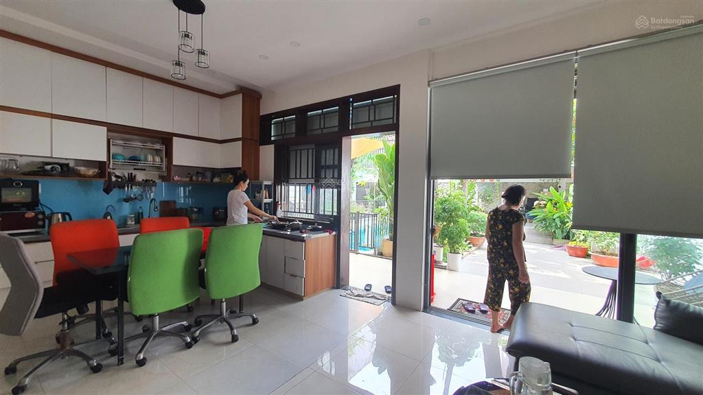 Hiếm q.9. biệt thự phước long, dt 351 m2, ngang 12 m, giá cực tốt.