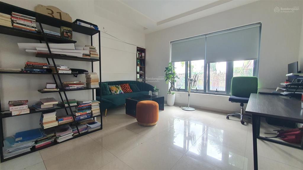 Hiếm q.9. biệt thự phước long, dt 351 m2, ngang 12 m, giá cực tốt.