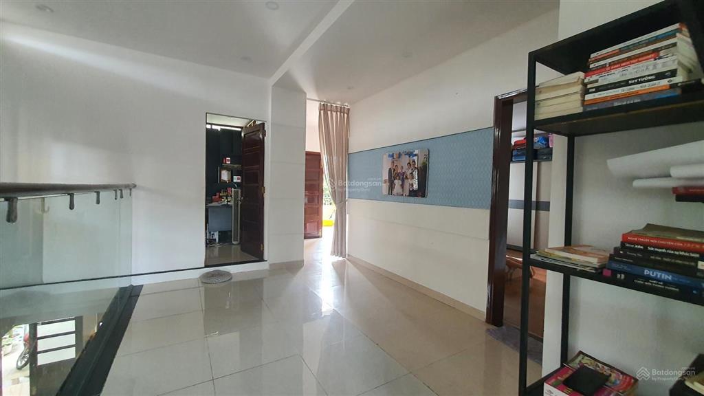 Hiếm q.9. biệt thự phước long, dt 351 m2, ngang 12 m, giá cực tốt.