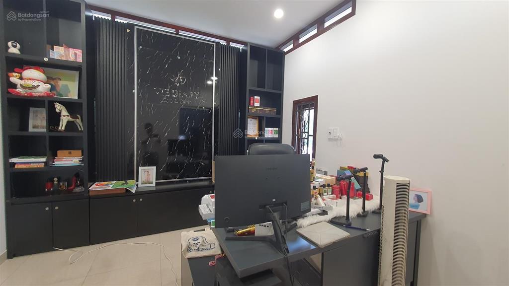 Hiếm q.9. biệt thự phước long, dt 351 m2, ngang 12 m, giá cực tốt.