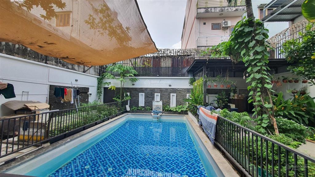 Hiếm q.9. biệt thự phước long, dt 351 m2, ngang 12 m, giá cực tốt.