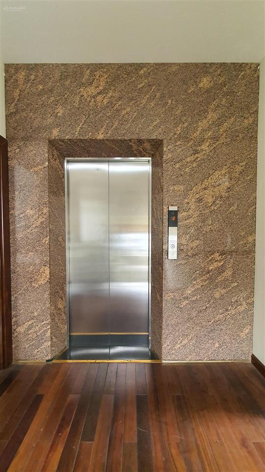 Biệt thự sân vườn, dt 815m2, khu vip trung tâm, hiếm bán, giá tốt