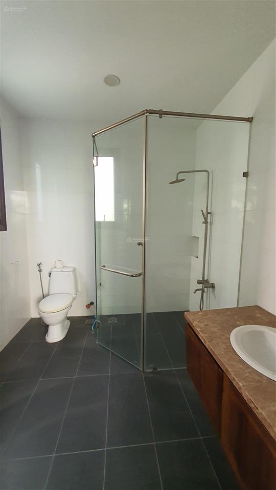 Biệt thự sân vườn, dt 815m2, khu vip trung tâm, hiếm bán, giá tốt