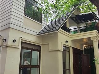 Biệt thự sân vườn, dt 815m2, khu vip trung tâm, hiếm bán, giá tốt