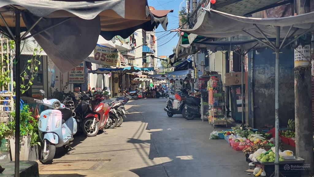 Giá siêu tốt! nhà nát, dt 105 m2 (5x20), hẻm thông 5m, lý thái tổ, p. vườn lài.