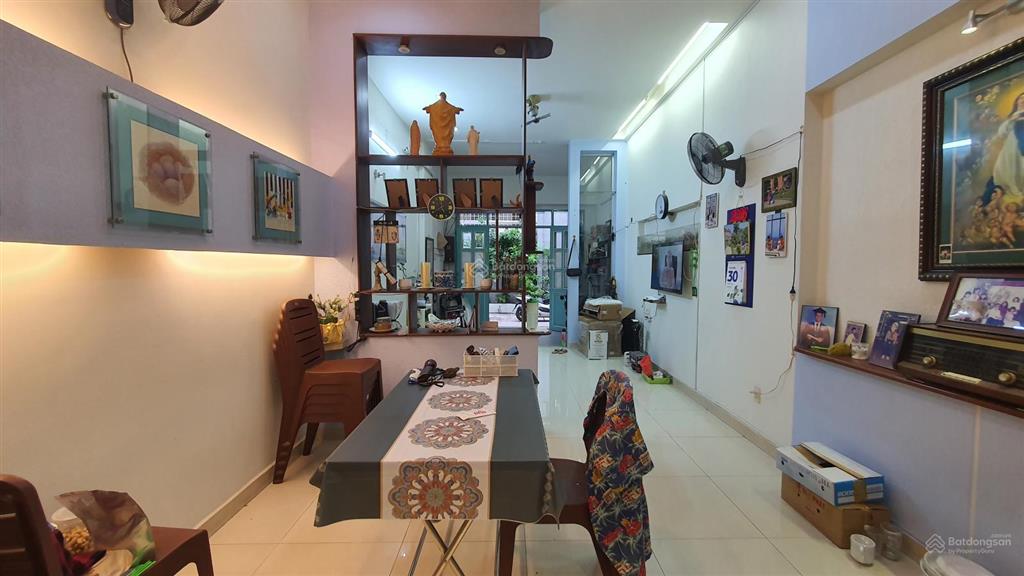 Cho thuê nhà 2 tầng, hẻm xe hơi đinh công tráng, quận 1, dt sàn 126 m2, kinh doanh vip, giá tốt