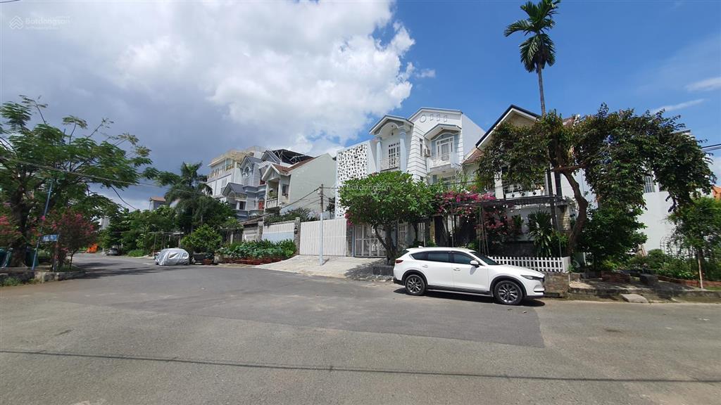 Biệt thự view sông, dt 176 m2, ngang khủng 9m, kdc vip bình chánh, giá cực tốt
