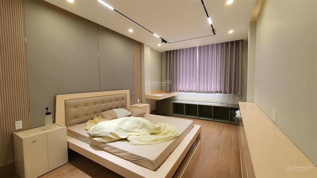 Nhà 5t, thang máy, mặt tiền điện biên phủ, 2 mặt thoáng, full nội thất, khai thác air bnb, giá tốt