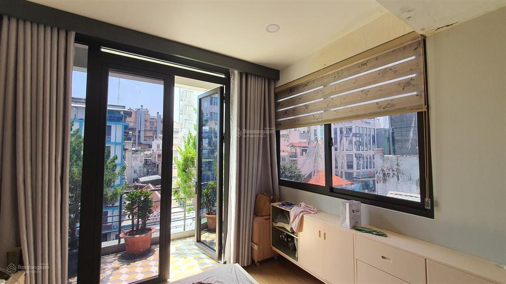 Nhà 5t, thang máy, mặt tiền điện biên phủ, 2 mặt thoáng, full nội thất, khai thác air bnb, giá tốt