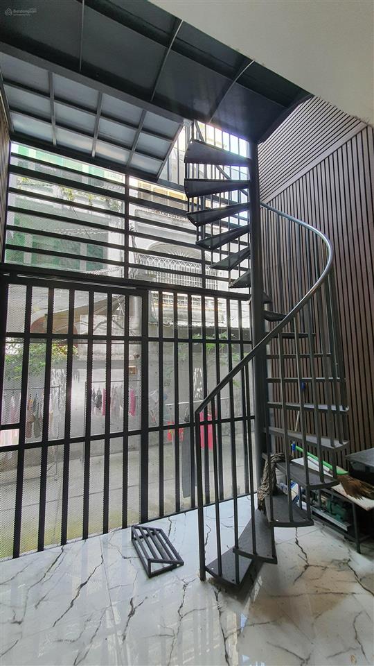 Nhà 5t, thang máy, mặt tiền điện biên phủ, 2 mặt thoáng, full nội thất, khai thác air bnb, giá tốt