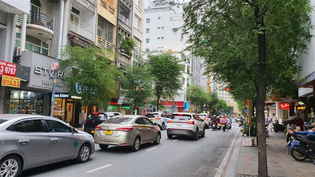 Lô đất trống, đường lê thánh tôn, p. bến thành, xây chdv, giá tốt
