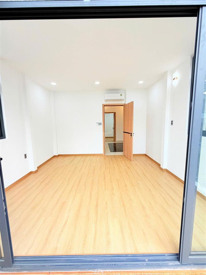Nhà 5t, căn góc, nguyễn trãi, hẻm xe tải thông, giá cực tốt