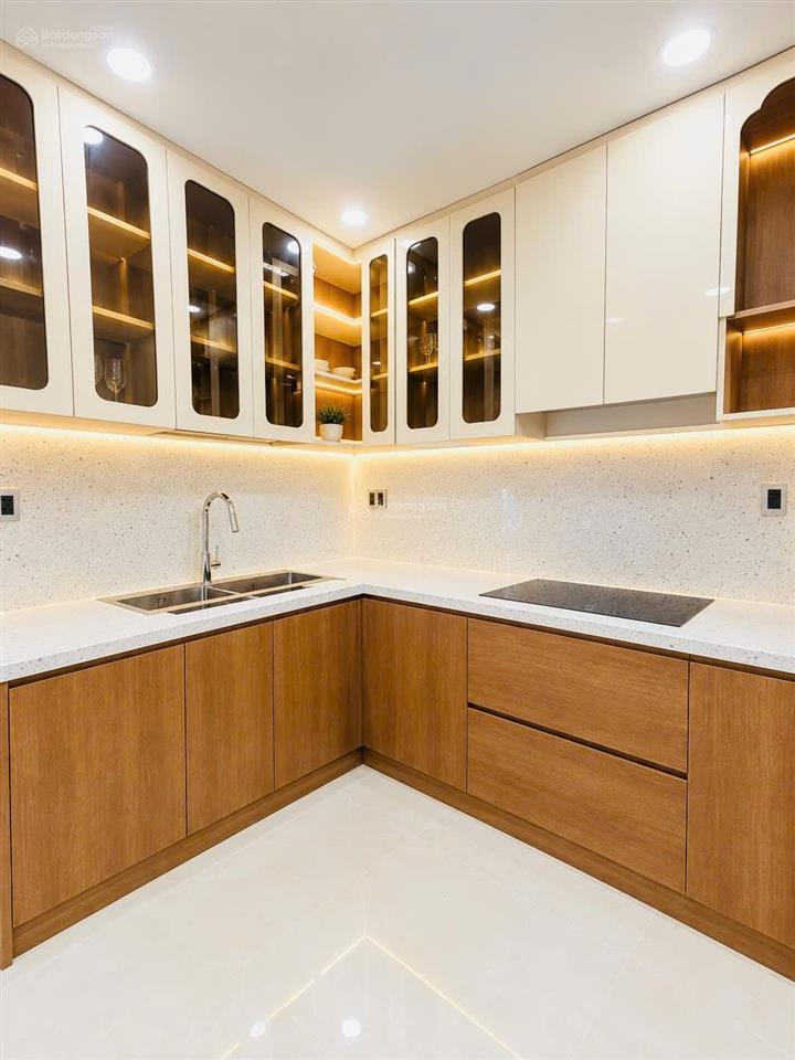 Nhà 5t, căn góc, nguyễn trãi, hẻm xe tải thông, giá cực tốt