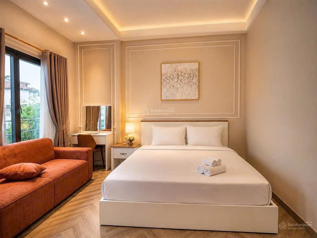 Nhà 4 tầng siêu đẹp, gần nhà thờ tân định, dt 113 m2, ngang 6.4 m, dòng tiền mạnh, giá tốt