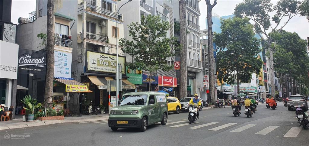 Nhà 3t, căn góc, 3 mặt thoáng, hxh p. bến thành, giá tốt
